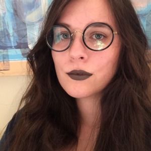 Meet your Posher, Lydia